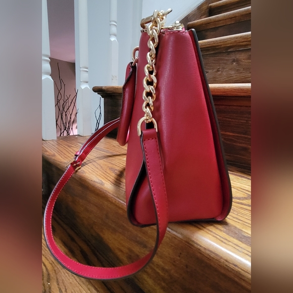 MICHAEL KORS Red Ellis Satchel Saffoano Leather Purse with removable straps - Picture 5 of 16